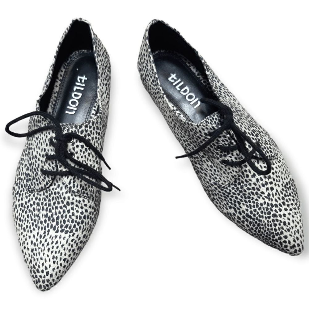 Tildon Oxford Shoe in "Astoria" size 6.5